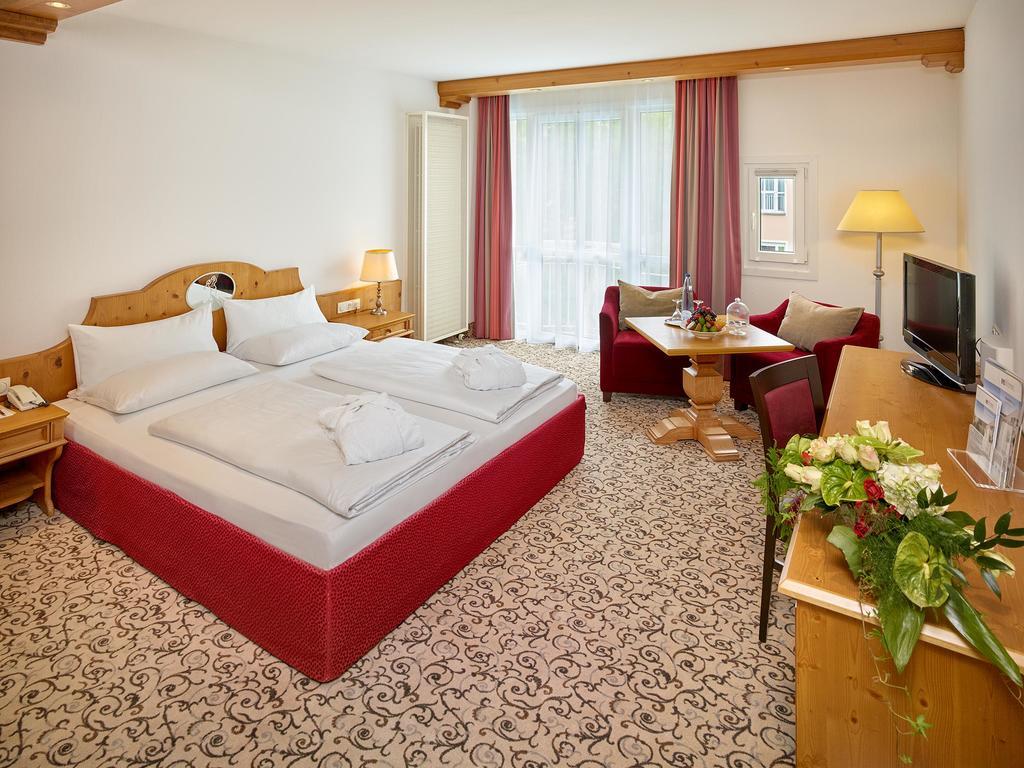 Hotel Maximilian Bad Griesbach  Buitenkant foto