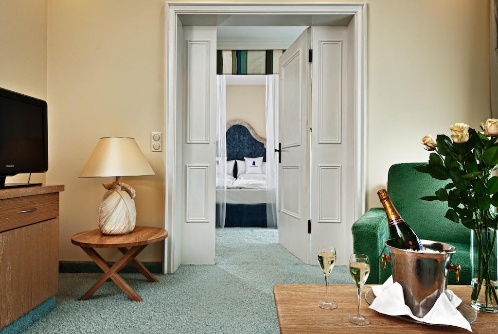 Hotel Maximilian Bad Griesbach  Buitenkant foto